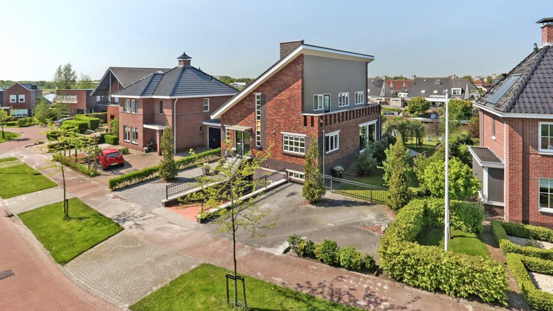 J.H. Neuteboomlaan 10 WINSUM