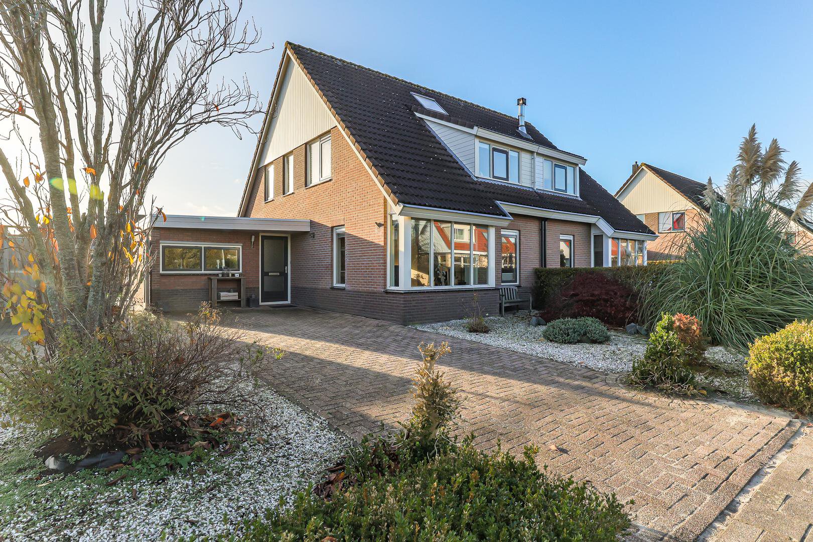 Tolhuiswierde 11 TEN BOER
