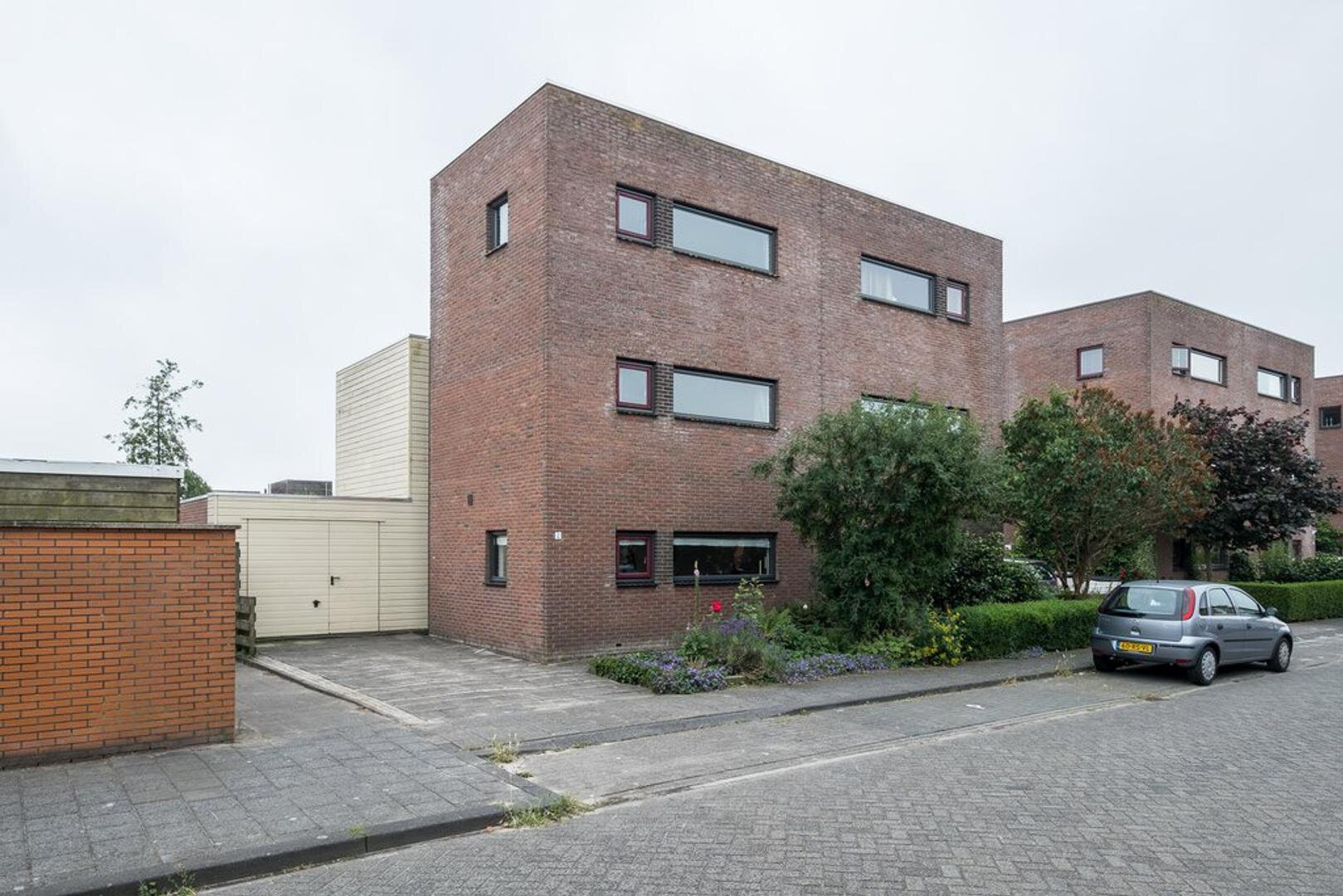 Johan Ellenbergerstraat 2 GRONINGEN